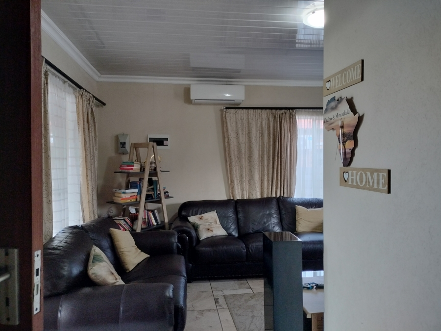 To Let 3 Bedroom Property for Rent in Waterval East North West